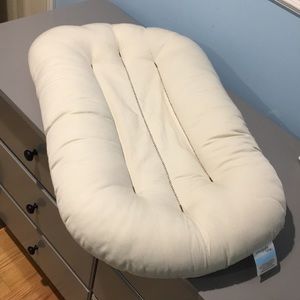 Snuggle me organic infant lounger